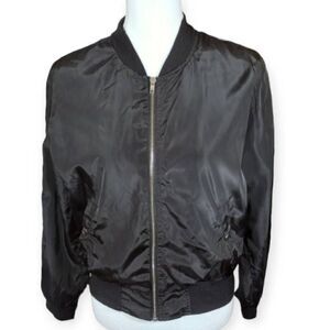 SAN JOY BLACK & WHITE BOMBER SZ.M EUC.